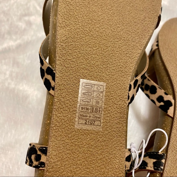 NEW Blowfish Malibu Pixi Leopard Print Strappy Sandals - Picture 11 of 11